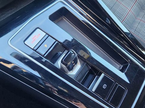 Used 2024 Volkswagen GTI S image 10