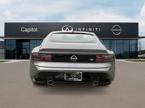 Certified 2023 Nissan Z Performance w/ Floor Mat Package (L93) image 6