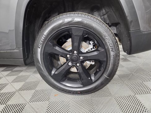New 2026 Jeep Grand Cherokee Limited w/ Limited Altitude Package RWD image 23