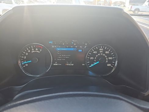 Used 2020 Ford F150 Platinum w/ Equipment Group 701A Luxury image 17