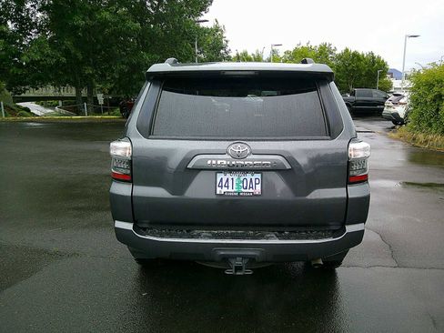 Used 2021 Toyota 4Runner SR5 Premium w/ Moonroof Package AWD/4WD image 4