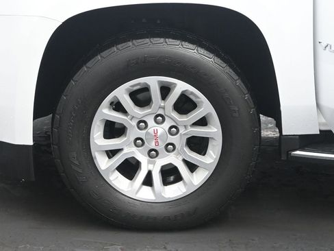 Used 2019 GMC Yukon XL SLT w/ Open Road Package image 30