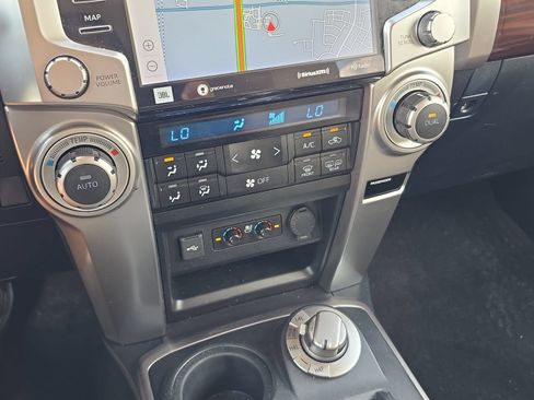 Used 2020 Toyota 4Runner Limited AWD/4WD image 21