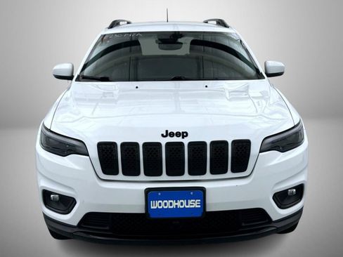 Used 2021 Jeep Cherokee Latitude Plus AWD/4WD image 2