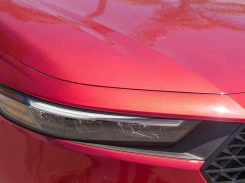 Certified 2025 Honda Accord LX image 4