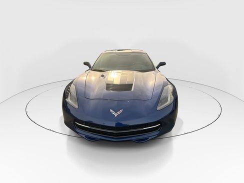 Used 2019 Chevrolet Corvette Stingray Coupe RWD image 3