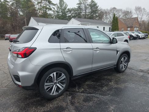 Used 2025 Mitsubishi Outlander Sport ES image 5