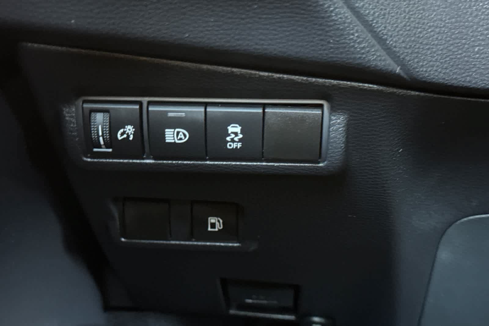 Certified 2024 Toyota Corolla Cross AWD Hybrid image 23