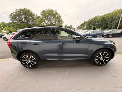 Used 2023 Volvo XC60 B5 Ultimate w/ Climate Package AWD/4WD image 6