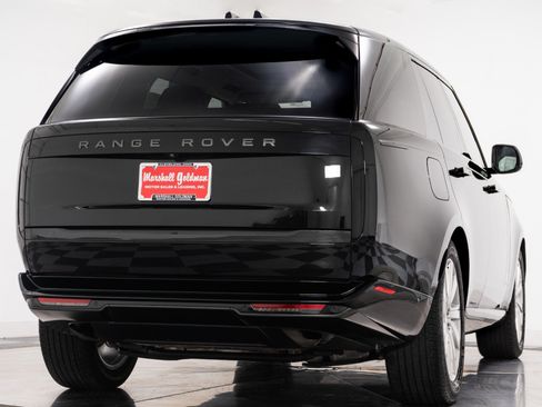 Used 2024 Land Rover Range Rover SE AWD/4WD image 9