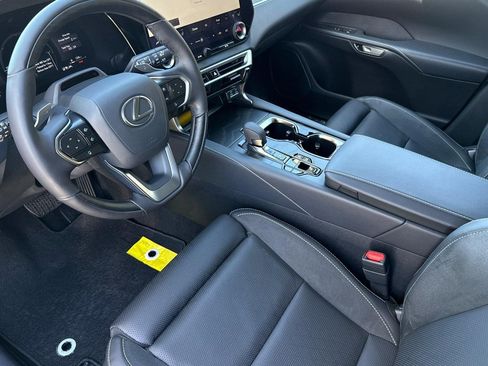 New 2026 Lexus RX 450h RX 450h+ Luxury image 4