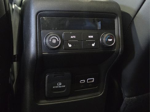 Used 2023 GMC Acadia Denali w/ Denali Technology Package AWD/4WD image 15