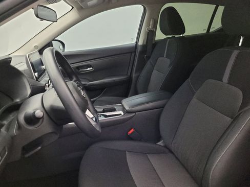 Used 2025 Nissan Sentra SV FWD image 17