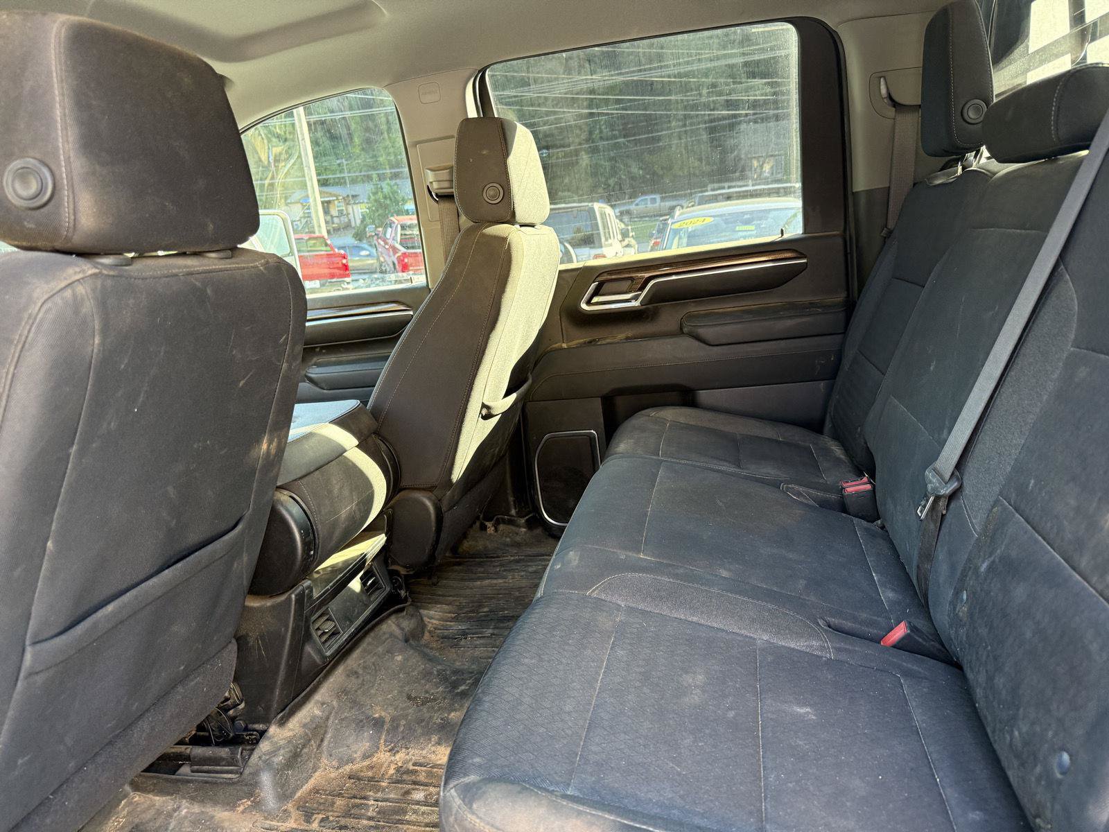 Used 2024 Chevrolet Silverado 3500 LT AWD/4WD image 6