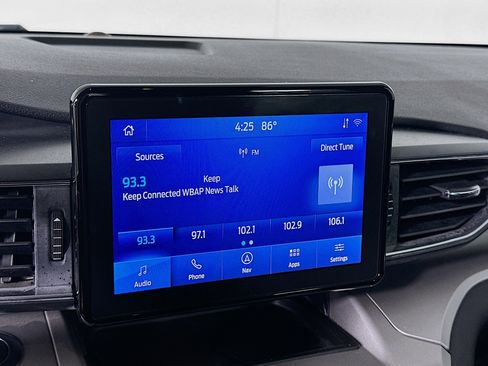 Used 2020 Ford Explorer XLT w/ Equipment Group 202A RWD image 21