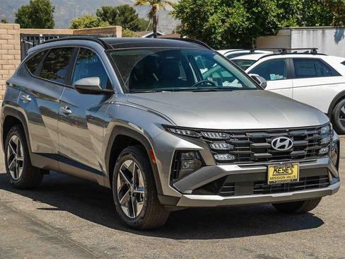 New 2025 Hyundai Tucson SEL image 3