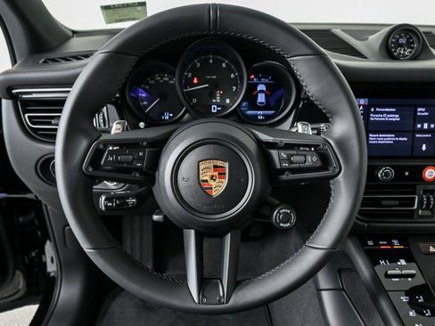 Used 2026 Porsche Macan AWD/4WD image 9