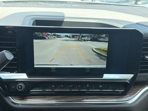 Used 2025 Chevrolet Silverado 1500 LT RWD image 25