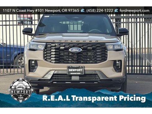 New 2026 Ford Explorer ST-Line w/ ST-Line Street Pack AWD/4WD image 12
