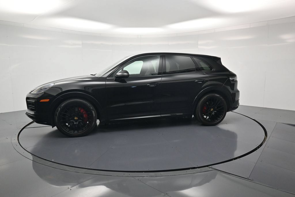 Certified 2023 Porsche Cayenne GTS w/ Assistance Package AWD/4WD image 2