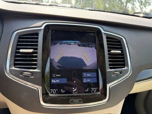 Used 2019 Volvo XC90 T6 Momentum w/ Protection Package Premier AWD/4WD image 11