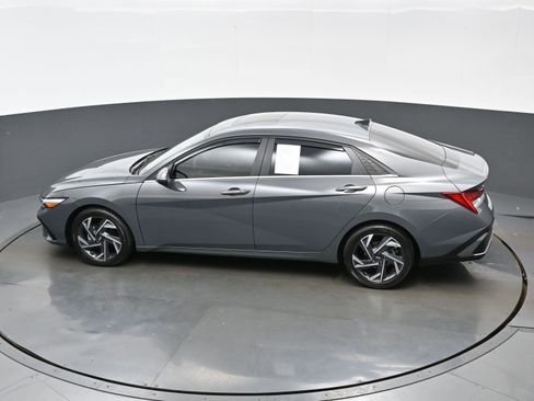 Certified 2024 Hyundai Elantra SEL w/ Convenience Package FWD image 34