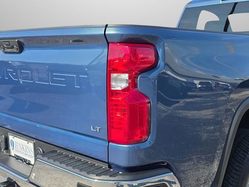 New 2025 Chevrolet Silverado 2500 LT w/ Convenience Package AWD/4WD image 13