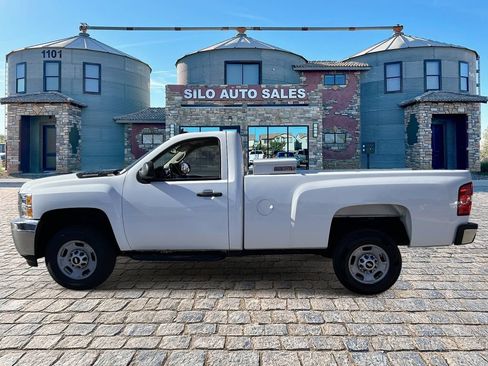 Used 2013 Chevrolet Silverado 2500 W/T RWD image 2