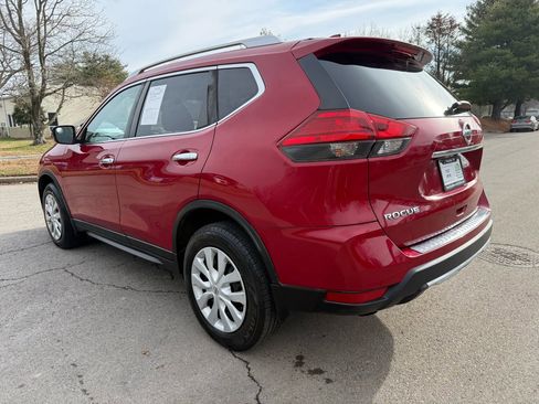 Used 2017 Nissan Rogue S w/ S Appearance Package image 7