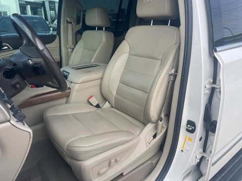 Used 2019 GMC Yukon XL Denali w/ Denali Ultimate Package image 6