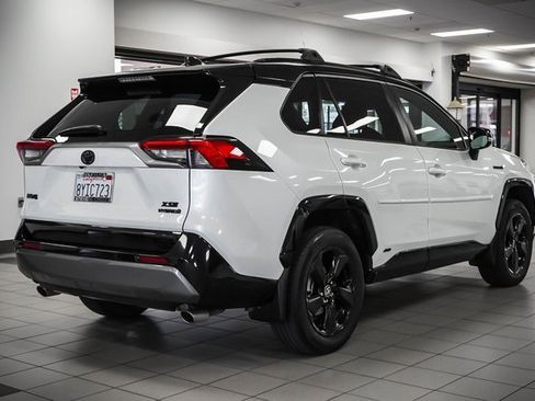 Used 2021 Toyota RAV4 XSE image 6