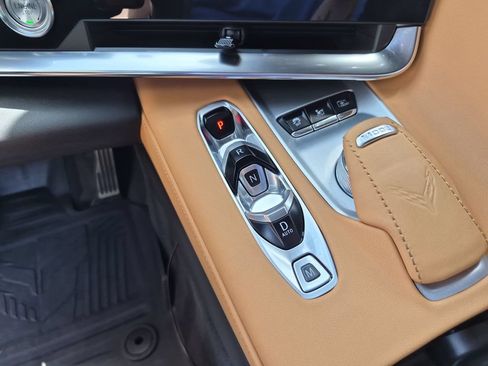 Used 2024 Chevrolet Corvette Stingray Preferred Cpe w/ Z51 Performance Package RWD image 30
