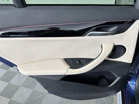 Used 2021 BMW X1 sDrive28i w/ Premium Package image 25