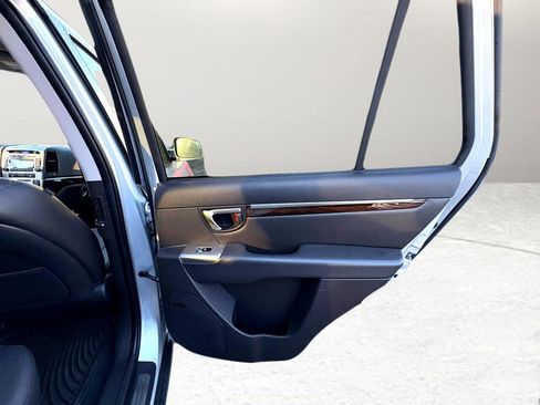 Used 2011 Hyundai Santa Fe Limited image 26