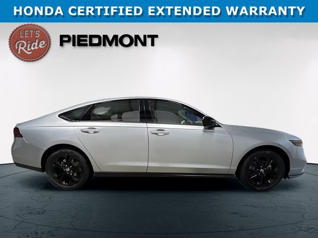 Used 2025 Honda Accord SE image 3