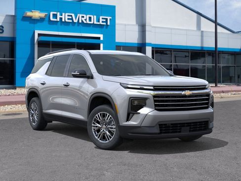 New 2026 Chevrolet Traverse LT image 11