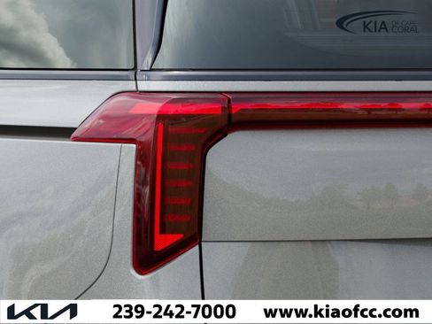 New 2026 Kia Carnival SX Prestige image 11