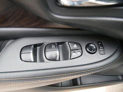 Certified 2024 Nissan Murano Platinum w/ Cargo Package image 17