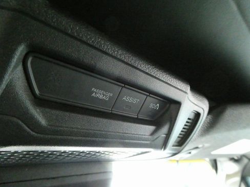 Used 2024 Jeep Wrangler Unlimited Rubicon w/ XTREMEE 35" Tire Package image 23