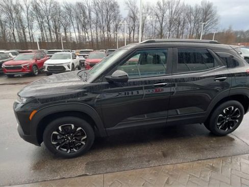 Used 2023 Chevrolet TrailBlazer LT w/ Convenience Package image 4
