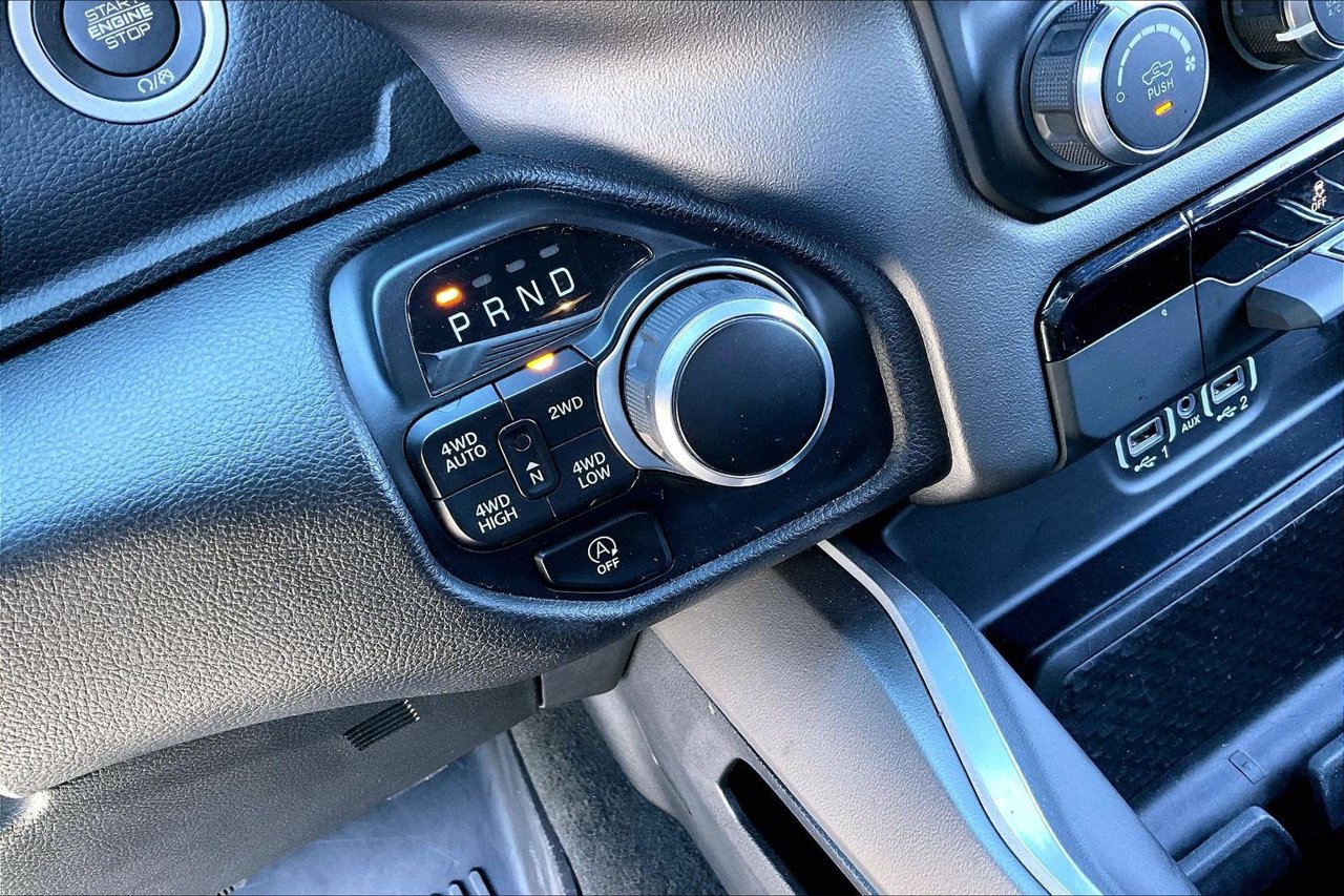 Used 2023 RAM 1500 Big Horn AWD/4WD image 30