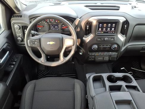 New 2026 Chevrolet Silverado 2500 Custom w/ Custom Value Package image 18