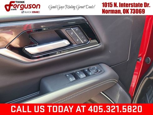 New 2026 GMC Yukon Elevation w/ Elevation Premium Package AWD/4WD image 13