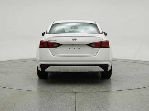 Used 2025 Nissan Altima 2.5 SV FWD image 7