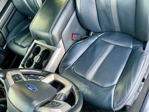 Used 2022 Ford F250 Platinum w/ FX4 Off-Road Package image 39