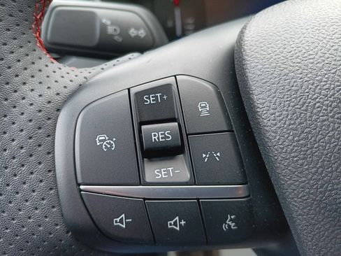 Used 2023 Ford Escape ST-Line w/ Tech Pack #1 AWD/4WD image 4