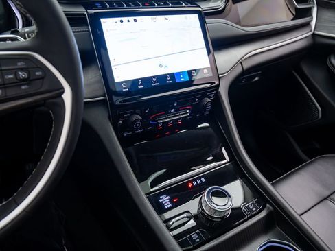 Used 2023 Jeep Grand Cherokee 4WD 4xe w/ MOPAR Finishing Package image 12