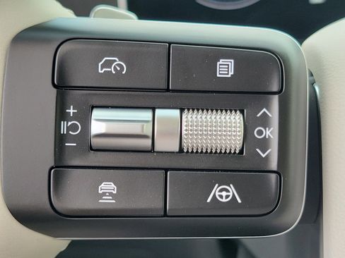 New 2026 Hyundai Santa Fe SE FWD image 8