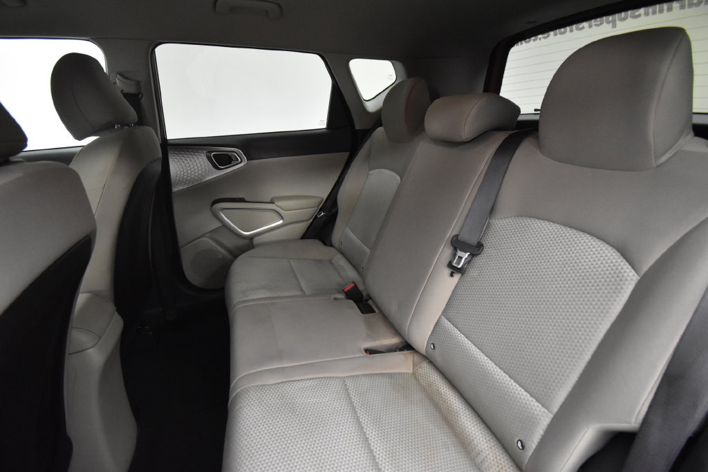 Used 2022 Kia Soul LX w/ Technology Package FWD image 17