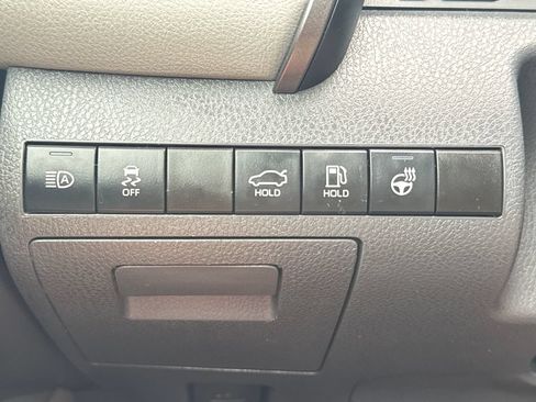 Used 2022 Toyota Camry XLE AWD/4WD image 31